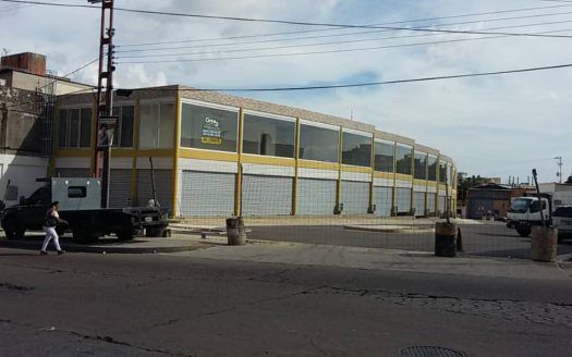 Local comercial a estrenar en Av. Lisandro Alvarado, cerca del Palacio de Justicia. PLL-212