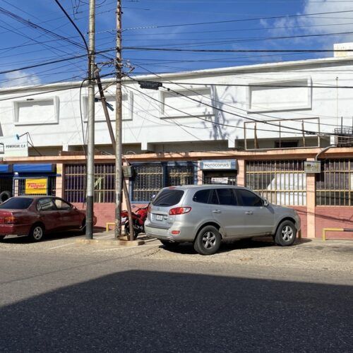 Edificación en Venta en la Puerta Maraven Punto Fijo, Edo Falcón