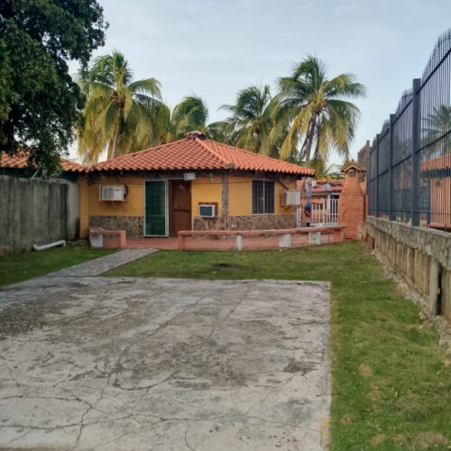 Casa en Venta en Ciudad Flamingo Chichiriviche Falcon