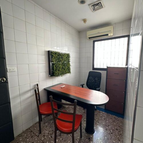 Consultorio Médico en Alquiler en Clinica en el Viñedo Valencia