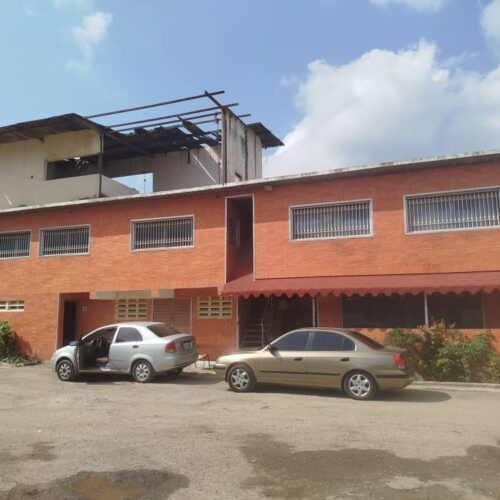 En Venta Terreno Industrial de 3.700 m2 con Oficinas en la Zona Industrial de Santa Rosa Puerto Cabello