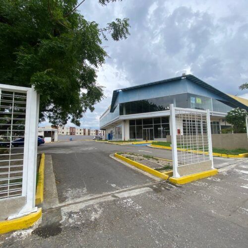 LOCAL EN VENTA EN C.C PRISMA CIUDAD ALIANZA GUACARA