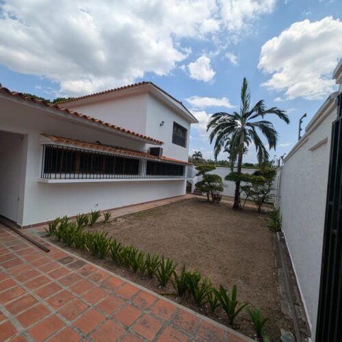 Casa en Venta en Urb Guaparo Valencia Edo Carabobo