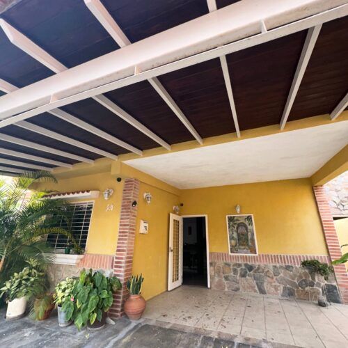 Casa en El Conjunto Residencial Laguna Club San Diego Estado Carabobo
