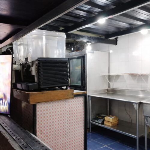 LOCAL DE COMIDA RÁPIDA URB MONTESERINO SAN DIEGO EDO CARABOBO