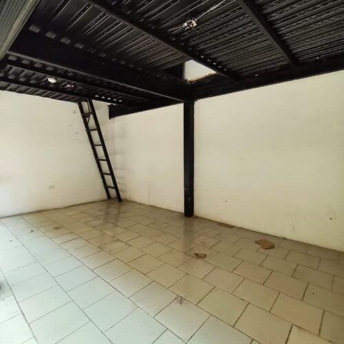 📍 Local Comercial en Alquiler – Centro Comercial M&M, Mercado Los Goajiros