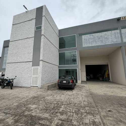 VENTA GALPON INDUSTRIAL CON OFICINAS  ZONA INDUSTRIAL MONTESERINO SAN DIEGO CARABOBO VENEZUELA