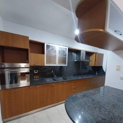APARTAMENTO EN ALQUILER URBANIZACION EN BOSQUE VALENCIA CARABOBO