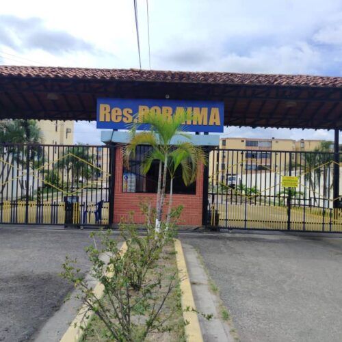 Apartamento en Venta en Planta Baja Urbanización Paraparal Residencia Roraima municipio los Guayos Estado Carabobo Venezuela