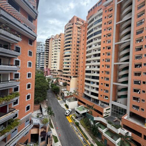 ALQUILER APARTAMENTO EDIFICIO PEGASO EL PARRAL VALENCIA  ESTADO CARABOBO VENEZUELA