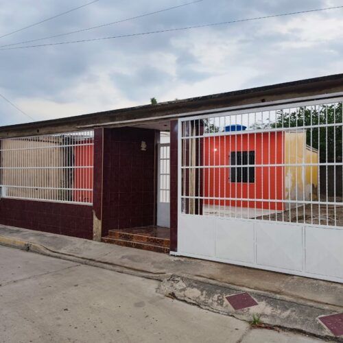 Casa En Venta en Urbanizacion Buenaventura Paraparal Los Guayos Edo Carabobo