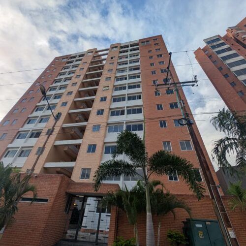 Apartamento en Venta en Resd Araks Manantial Tazajal Valencia Carabobo
