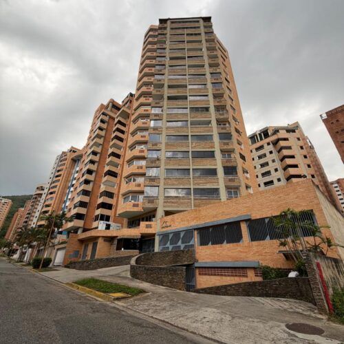 Apartamento en Venta Residencias Mont Blanc la Trigaleña  Valencia Estado Carabobo