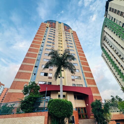 Se Alquila Apartamento tipo estudio en Res Minotaure Palace – Los Mangos.