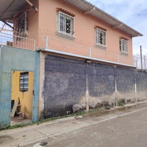 Galpón con oficinas en Venta ubicado en Calle libertad, el sisal vía vigirima, Guacara, Edo. Carabobo.