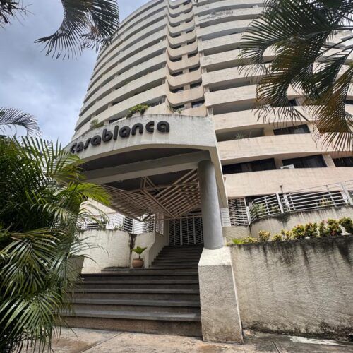 Apartamento en Alquiler por Estadia corta en los Mangos Valencia Carabobo