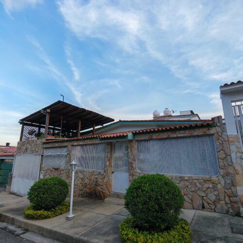 Casa en Venta en El Morro II San Diego Carabobo