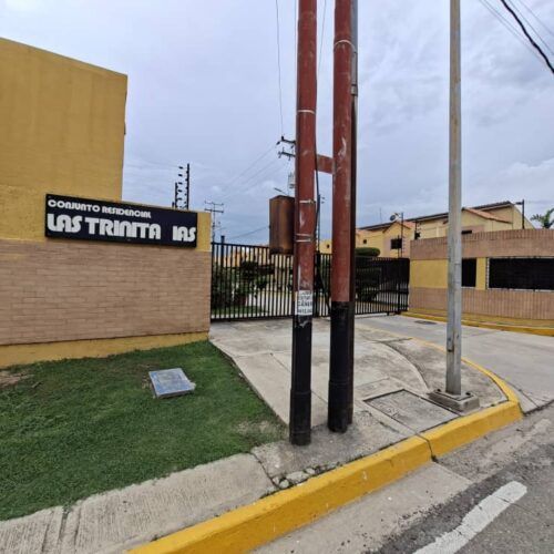 Townhouse en Venta ubicado en las Res Las Trinitarias Guacara Edo Carabobo
