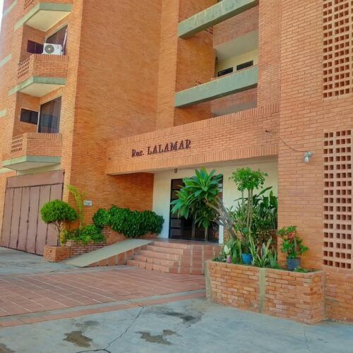 Apartamento en Venta frente al Mar Chichiriviche Estado Falcon