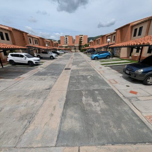 Townhouse en Venta en Los Azulejos, Tazajal Naguanagua