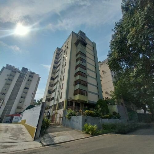 APARTAMENTO EN VENTA UBICADO EN URBAIZACION TERRAZA DE LOS NISPEROS EDIFICIO VICRY VALENCIA