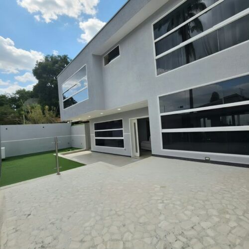 Casa de Lujo en Venta ubicada en la Urb La Viña Valencia Edo Carabobo