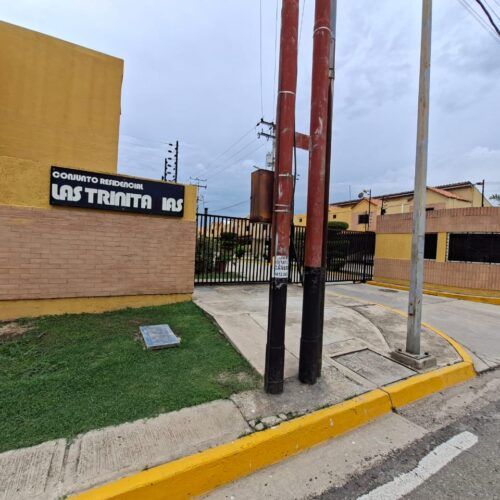 Townhouse en Venta ubicado en las Res Las Trinitarias Ciudad Alianza Guacara Edo Carabobo