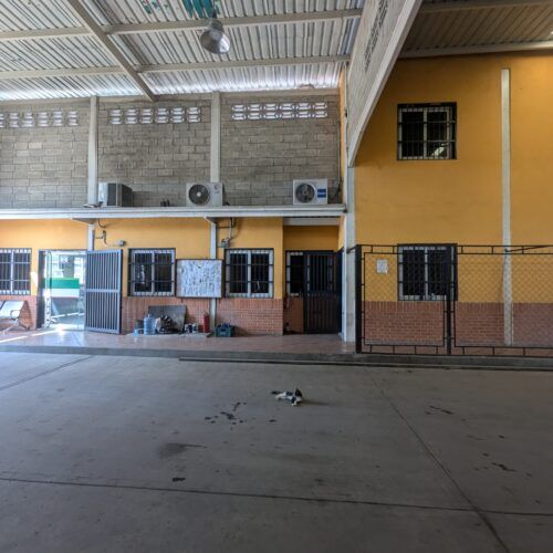 Galpón en Venta en la Zona Industrial Paraparal Los Guayos Carabobo