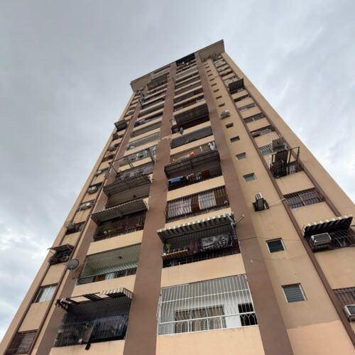 Apartamento Amoblado en Venta Res San Miguel Santa Rosa Valencia